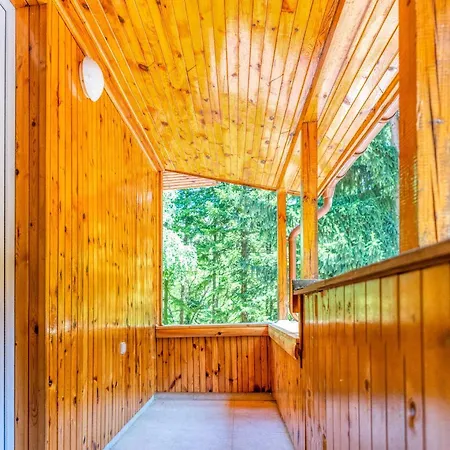 крушун - единствена на метри от водопадите, Krushun - The Only Just Meters From The Waterfalls