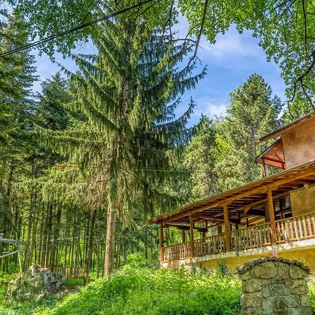 крушун - единствена на метри от водопадите, Krushun - The Only Just Meters From The Waterfalls 3* Krushuna