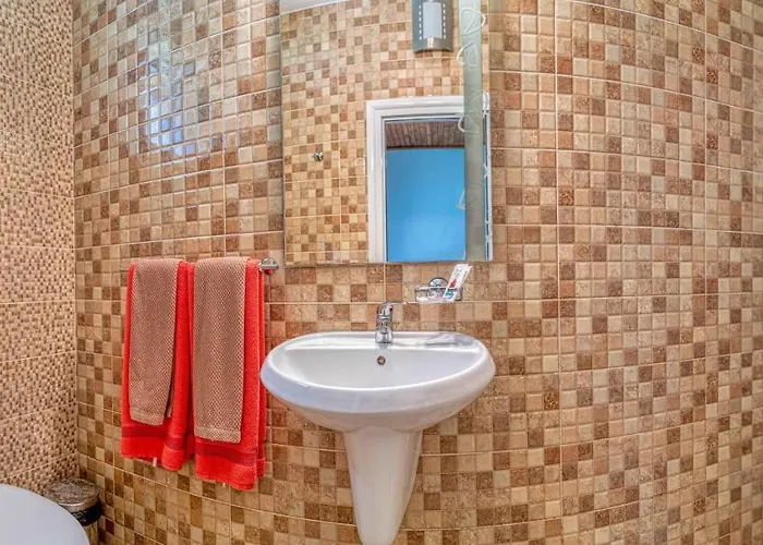 Pensjonat крушун - единствена на метри от водопадите, Krushun - The Only Just Meters From The Waterfalls 3*