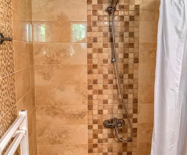 крушун - единствена на метри от водопадите, Krushun - The Only Just Meters From The Waterfalls Pensjonat Kruszuna