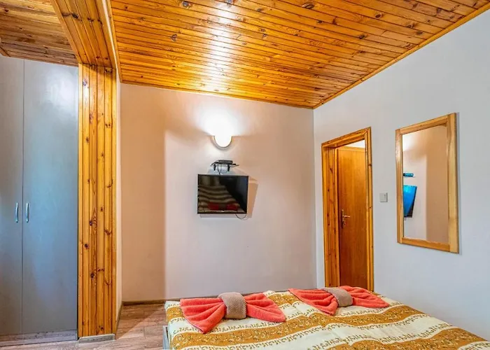 крушун - единствена на метри от водопадите, Krushun - The Only Just Meters From The Waterfalls 3*